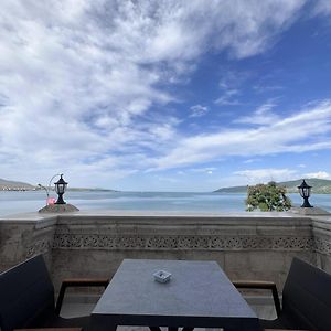 Beyaz Koesk Hotel & Cafe